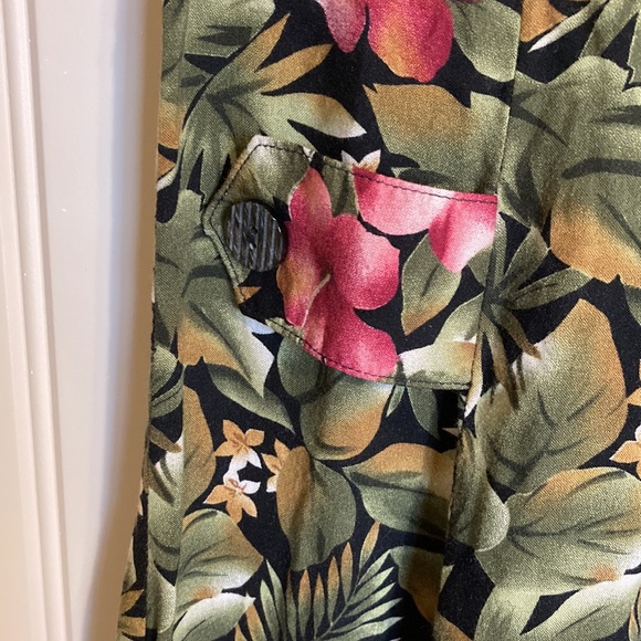 Erika Women’s Sz S Dress Hawaiian Floral Dress Sleeveless Button Up Open in Back - Picture 3 of 5